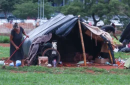 Câmara de BH aprova apoio a retorno de morador de rua à terra natal