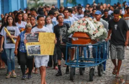Favela não é horda