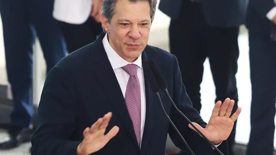 Haddad afirma que privatização dos Correios não está ‘em debate’