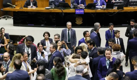 PL da anistia a golpistas beneficia criminosos além do 8 de janeiro