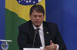 Tarcísio aposta em ‘cara verde’ do bolsonarismo para disputar espaço com Lula na COP