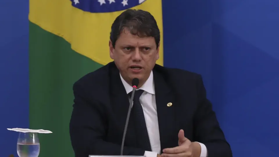 Tarcísio aposta em ‘cara verde’ do bolsonarismo para disputar espaço com Lula na COP