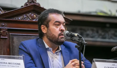 Castro pede sanções antiterrorismo contra facção em relatório aos EUA, diz jornal