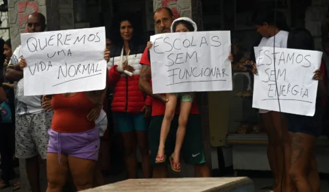 Em 4 anos, em média dois tiroteios por dia aconteceram perto de escolas no RJ