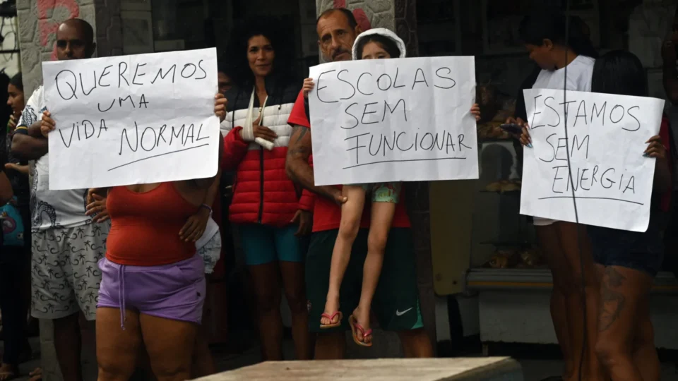 Em 4 anos, em média dois tiroteios por dia aconteceram perto de escolas no RJ