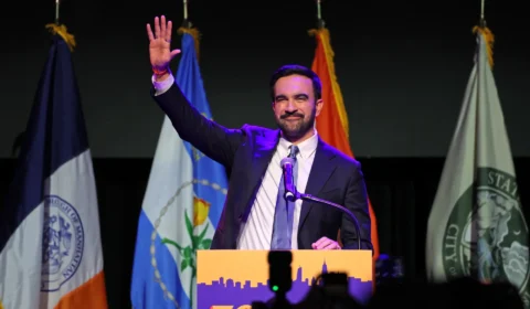 Sensacionalista: Comunista é eleito e Trump vai tirar visto de nova-iorquinos