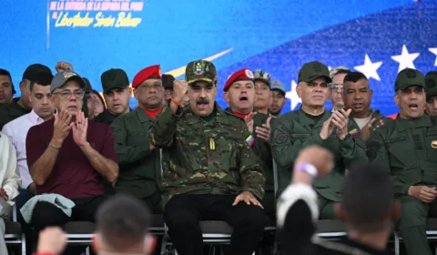 Venezuela diz que está pronta para combate com os EUA após Trump ameaçar com ofensiva terrestre