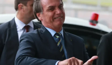 MP Militar pede arquivamento de ação sobre perda de patente de Bolsonaro