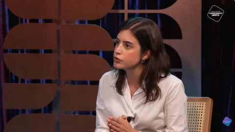 Tabata Amaral responde a Chico Pinheiro: Há amor na política?