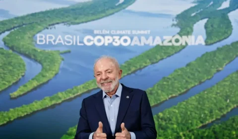 Lula defende superação de combustíveis fósseis e reversão de desmatamento na Cúpula