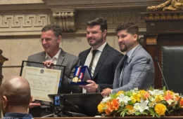 Câmara Municipal do RJ concede medalha Pedro Ernesto ao ICL
