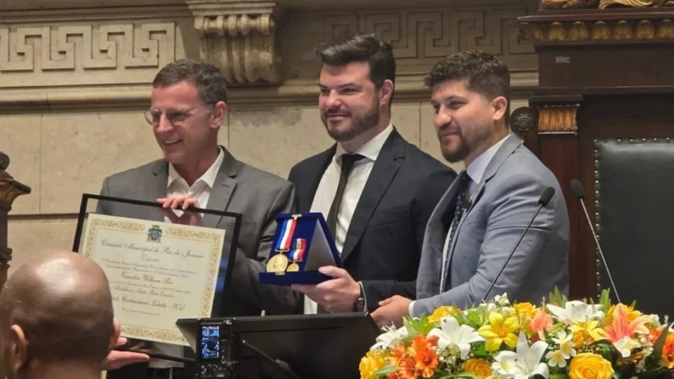 Câmara Municipal do RJ concede medalha Pedro Ernesto ao ICL