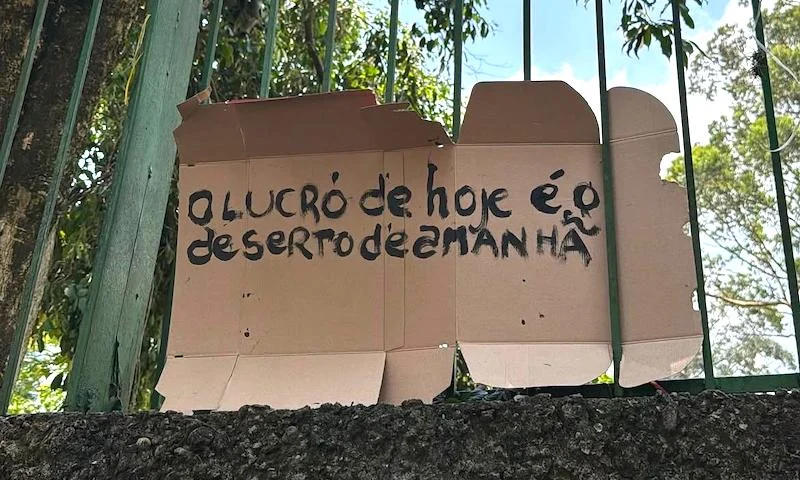 protesto ricardo nunes