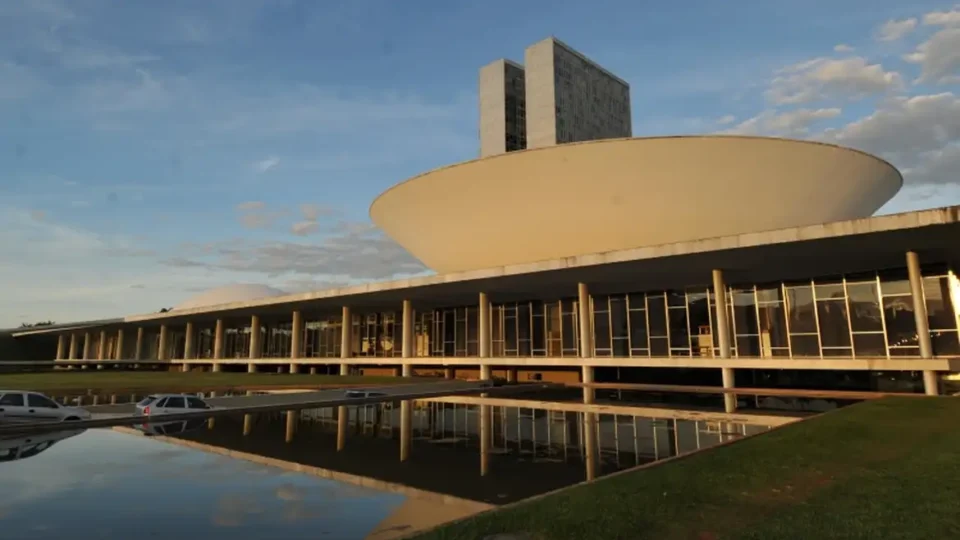 Emendas consomem até 80% da verba dos ministérios e ampliam protagonismo do Congresso