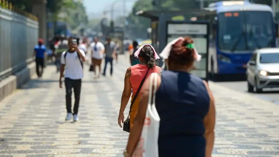 Previsão do tempo: calor intenso provoca pancadas fortes de chuva pelo país