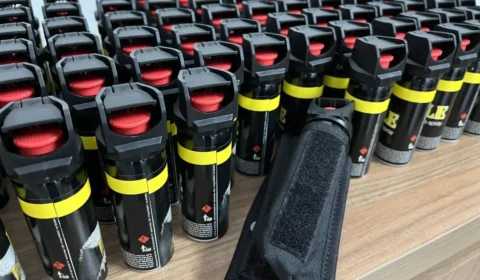 Castro autoriza venda no RJ de spray de pimenta para mulheres em farmácias