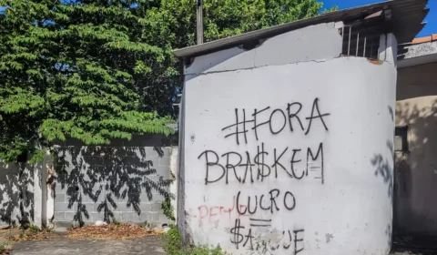 Vítimas de afundamento de solo criticam acordo entre Braskem e Alagoas
