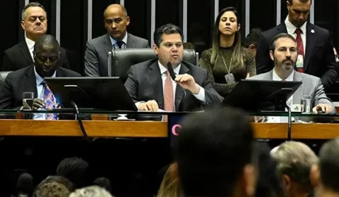 Alcolumbre cogita sessão relâmpago contra indicação de Messias para o STF