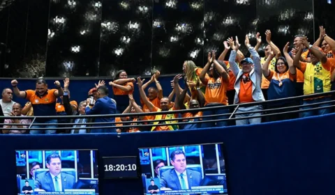 Retaliação ao governo: Senado aprova aposentadoria especial de agentes de saúde
