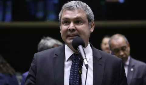 Partidos de esquerda vão ao STF contra PL da Dosimetria e apontam manobra no Senado