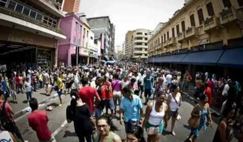 Veja a lista nomes e sobrenomes mais populares no Brasil, segundo o IBGE