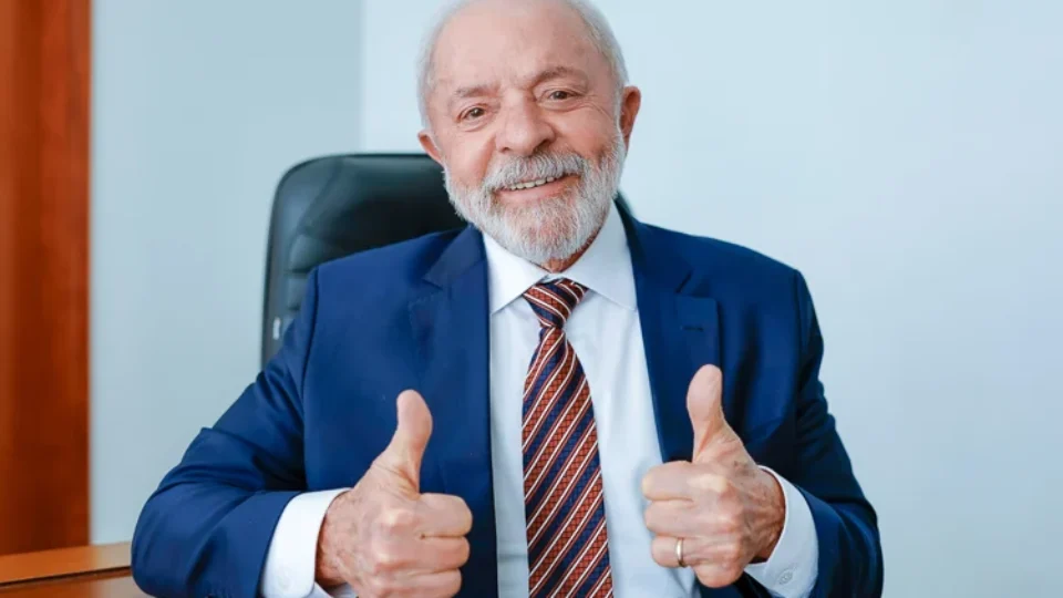 AtlasIntel: Lula lidera com folga as intenções de voto para primeiro turno