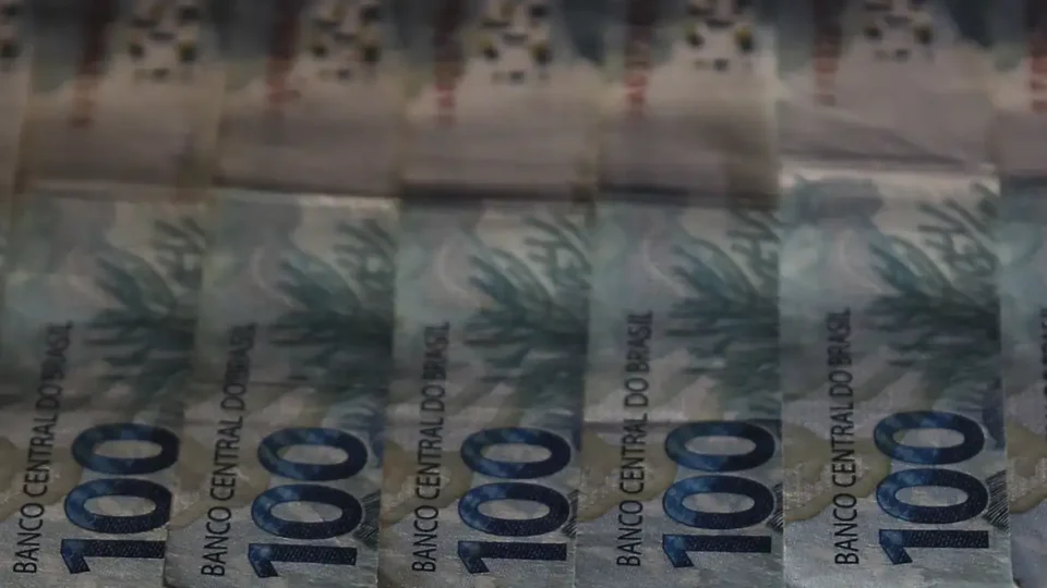 Arrecadação federal bate recorde e soma R$ 325,7 bilhões em janeiro