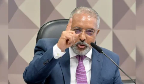 Atendendo a pedidos, petista Paulo Paim admite rever decisão de não concorrer ao Senado