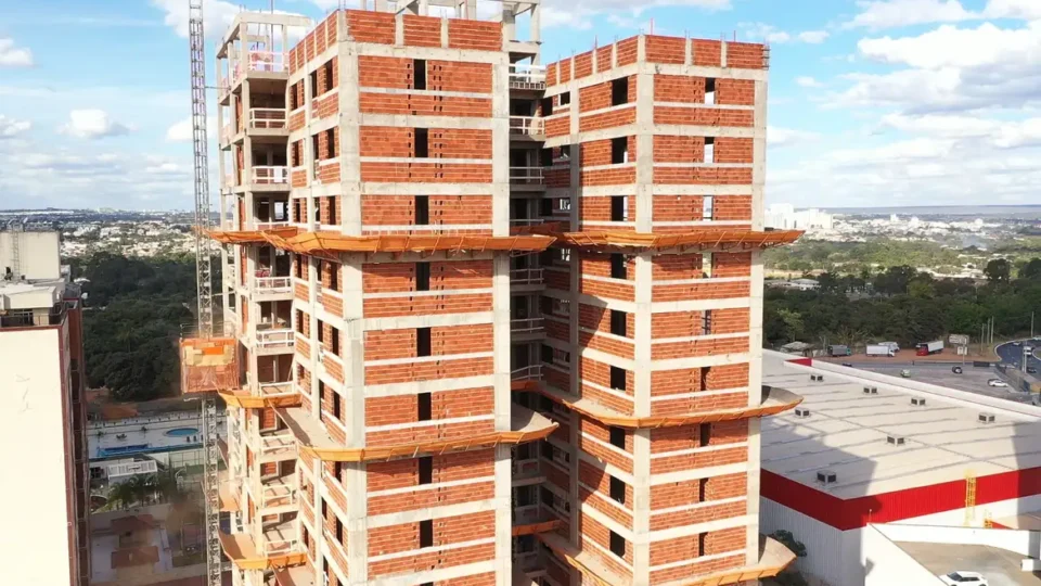 Justiça manda construtoras devolverem cobranças ilegais em imóveis na planta