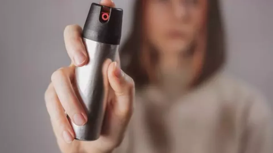 Congresso aprova spray de pimenta para defesa pessoal de mulheres