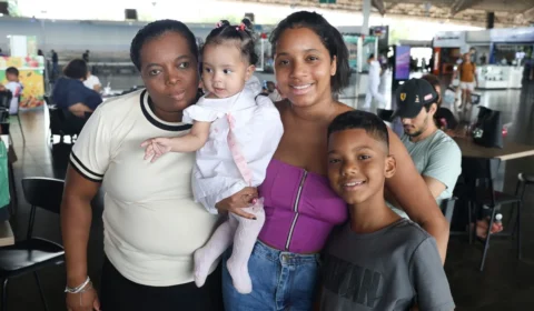 Natal vira reencontro para famílias separadas pela distância