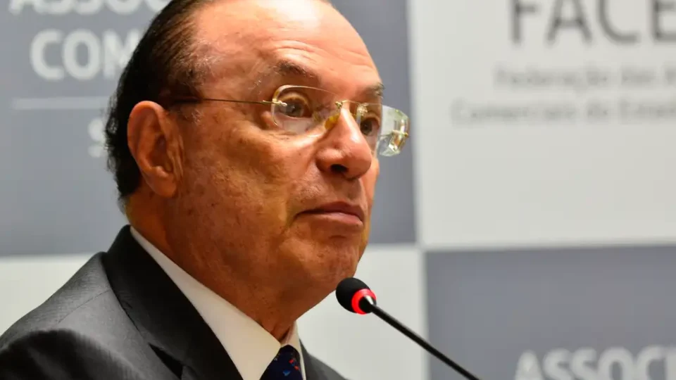 Caso Zambelli leva Maluf a cobrar mandato perdido e pedir indenização