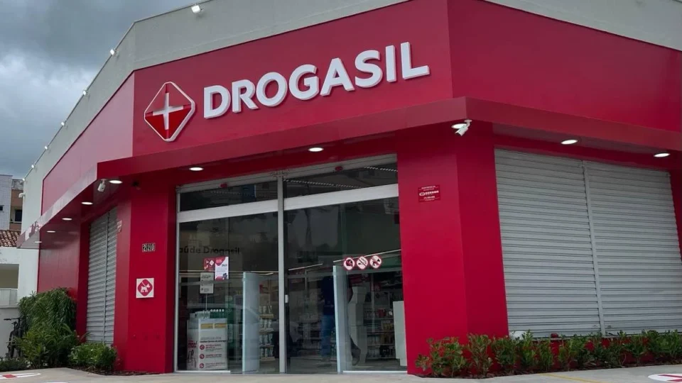 Anvisa proíbe Raia Drogasil de vender medicamentos das marcas Needs e Bwell