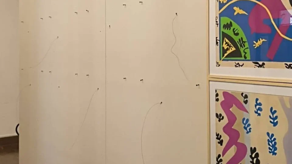 Dupla armada invade biblioteca Mário de Andrade, em SP, e rouba obras de arte de Matisse e Portinari