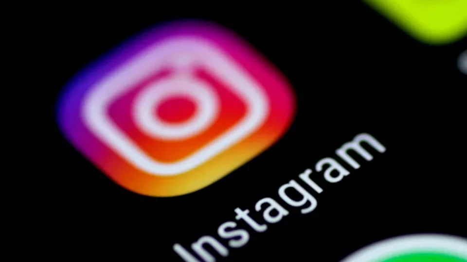 Busca do Instagram esconde perfis de políticos e veículos de comunicação