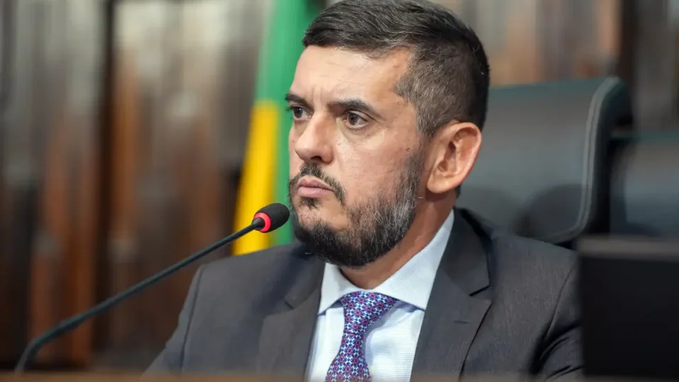 Reunião da CCJ da Alerj para avaliar prisão de Bacellar é adiada