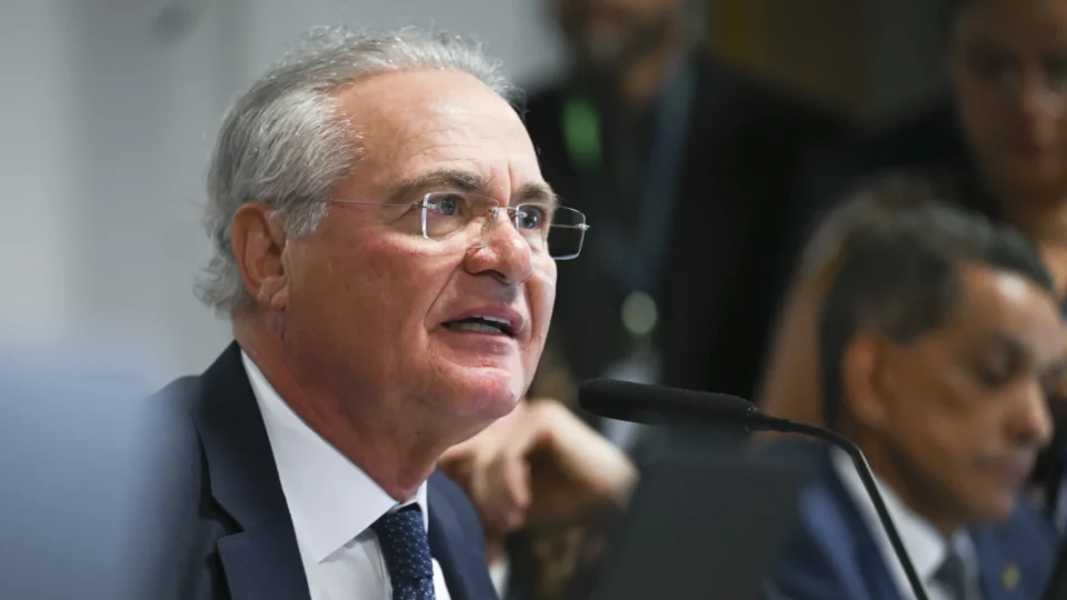 Renan acusa acordo político para aprovar PL da Dosimetria; governo nega