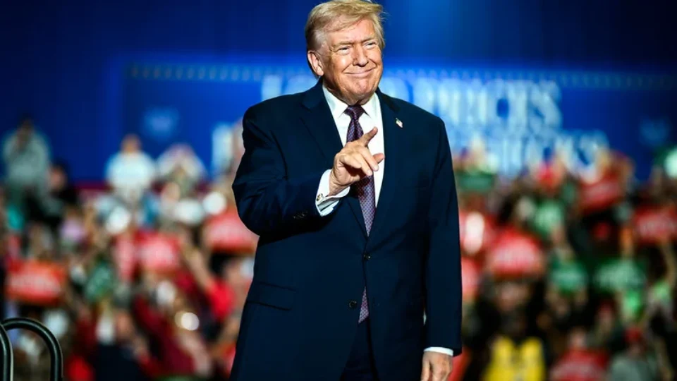 Trump tenta estimular autodeportação de imigrantes em pleno Natal