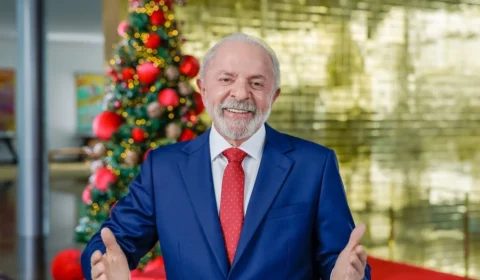 Em pronunciamento, Lula menciona fim da escala 6 x 1 e combate ao feminicídio