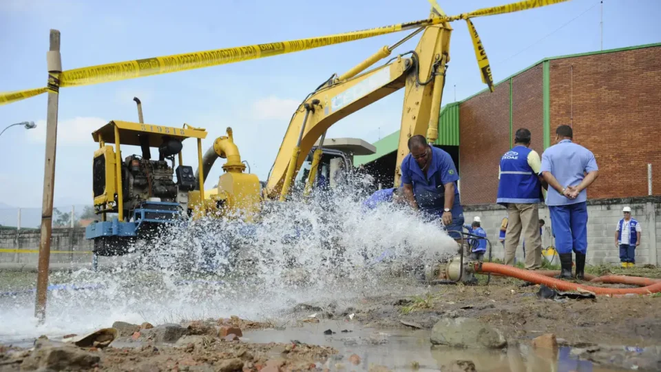 Desperdício de água no Brasil deixa de abastecer 50 milhões de pessoas