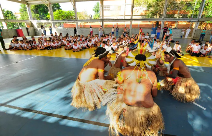Inserir o ensino de história e cultura indígena passa também por permitir que os povos originários tenham espaço para contar sua própria história. Foto: Prefeitura de Jundiaí