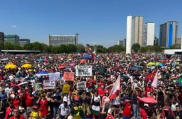 Várias cidades terão manifestações contra decisões do Congresso no domingo (14); veja lista
