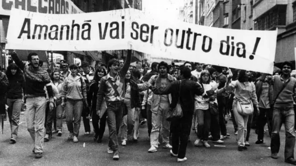 Música de protesto: trilhas sonoras que embalam movimentos sociais