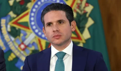 Motta diz que fim da escala 6×1 será debatida por meio de PEC