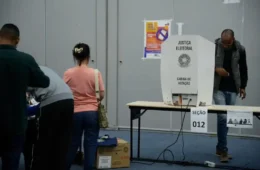 Maioria diz que família, amigos, imprensa e redes sociais não influenciam voto, aponta Datafolha