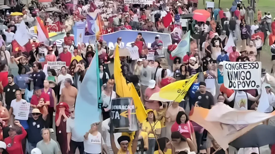 DIA DE POVO NA RUA