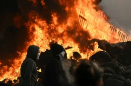 Protesto de agricultores contra acordo UE-Mercosul termina em confronto em Bruxelas