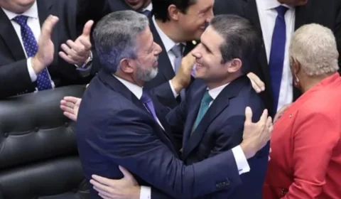 Operação da Polícia Federal reaproxima Arthur Lira e Hugo Motta