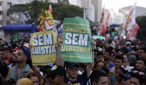 Aprovação do PL da Dosimetria gera onda de protestos; ato é marcado para dia 14 em SP