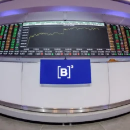 Estrangeiros retiram R$ 15,6 bi da Bolsa em agosto, maior fuga desde 2022
